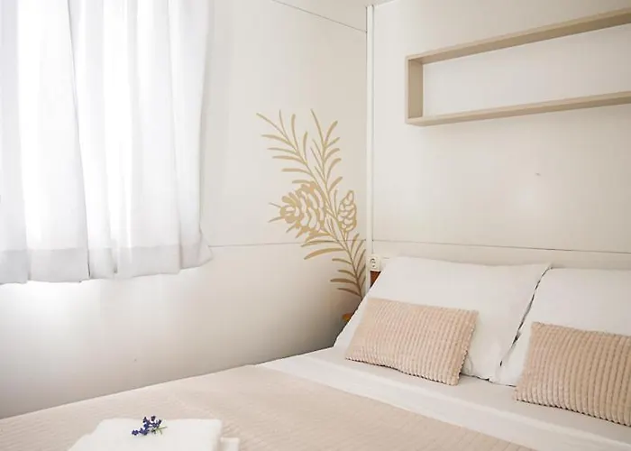 אתר קמפינג Auto-kamp Dvije Suze 4